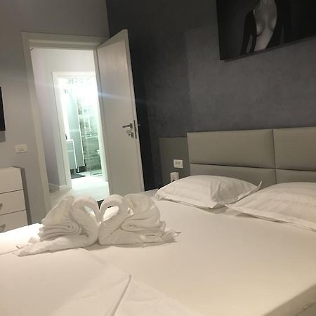 Arthemis Apartment Mamaia Luaran gambar