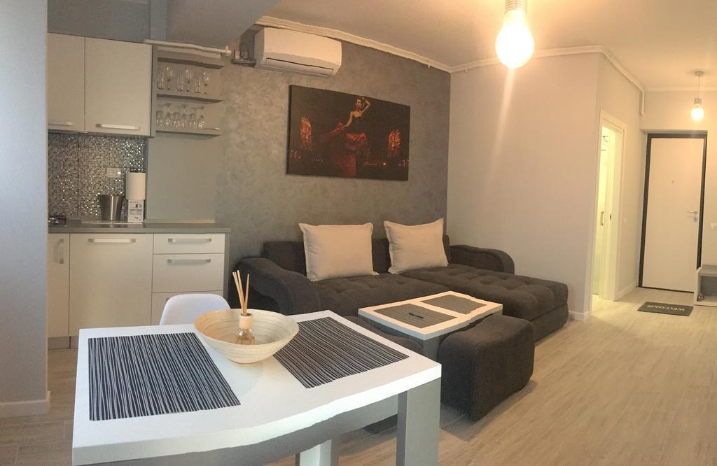 Arthemis Apartment Mamaia Luaran gambar