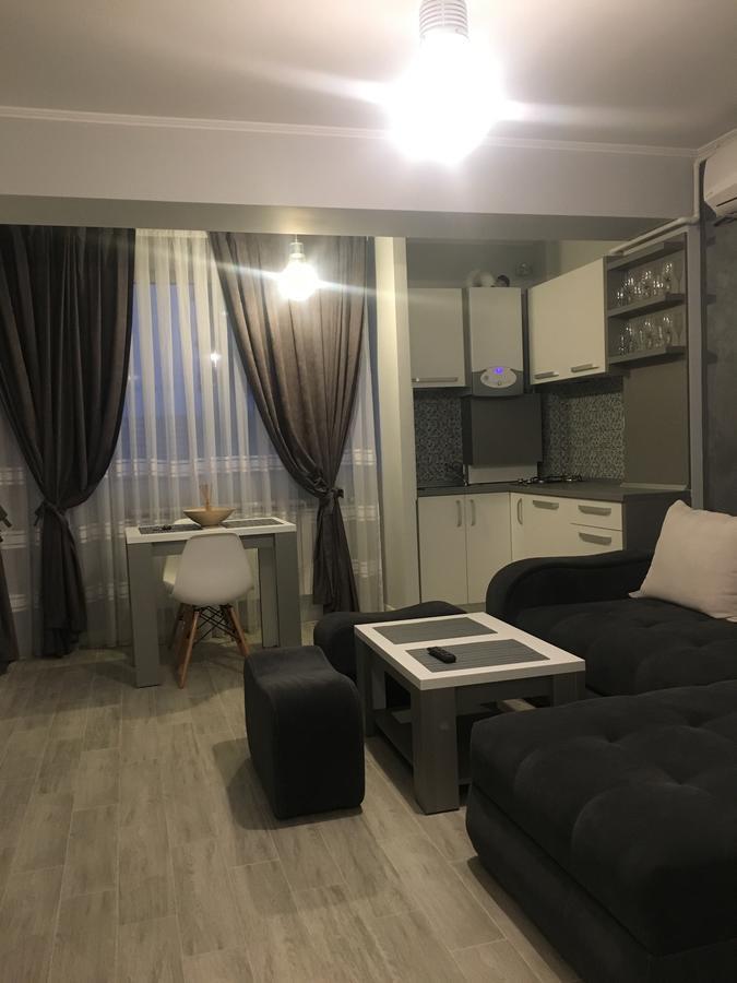 Arthemis Apartment Mamaia Luaran gambar