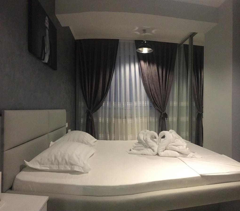 Arthemis Apartment Mamaia Luaran gambar